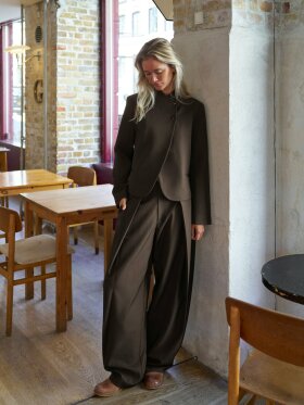 Neo Noir - Lucille Structure Pants