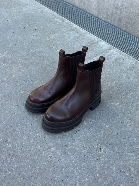 Copenhagen Shoes - The Celeste Low Dark Brown