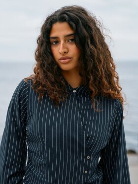 Neo Noir - Fenli Slim Striped Shirt Navy Neo Noir - Fenli Slim Striped Shirt Navy