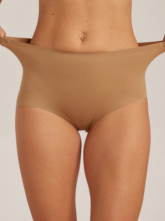 Femifemme - Invisible maxi Trusse Skin