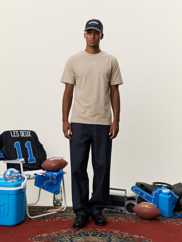 Les Deux - NFL Helmet T-shirt