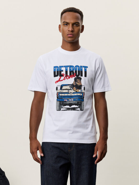 Les Deux - NFL Truck T-shirt