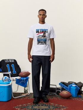 Les Deux - NFL Truck T-shirt Les Deux - NFL Truck T-shirt