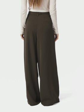 Neo Noir - Eddina Woven Pants d. brown