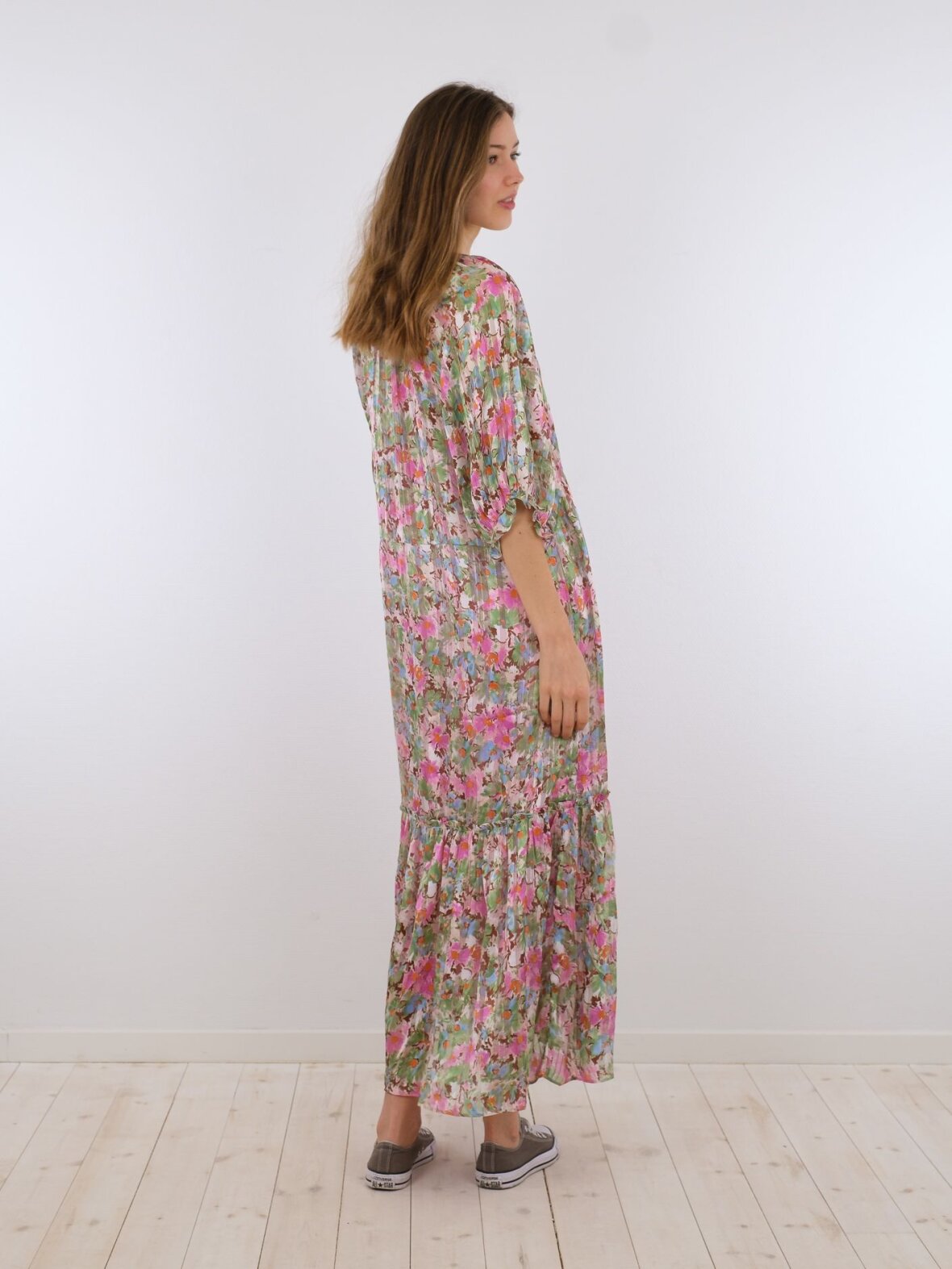 Nørrebro - Dame - Kjoler - Neo Noir - Milla Orchid Flower dress