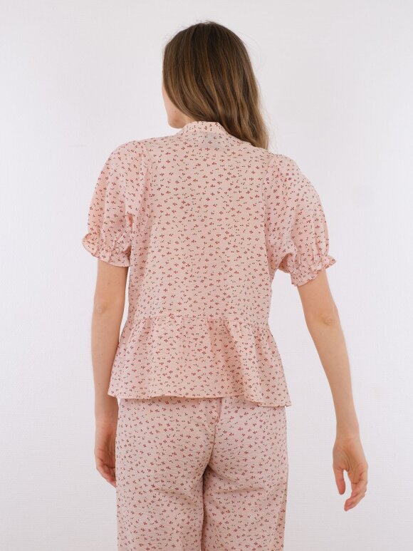 Neo Noir - Savy Mini Cherry Tee