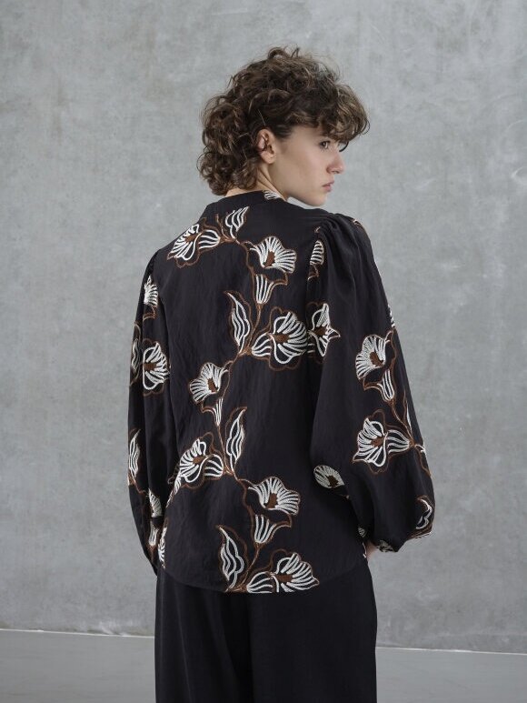 Love & Divine - Love1704 Skjorte Black/Emb.