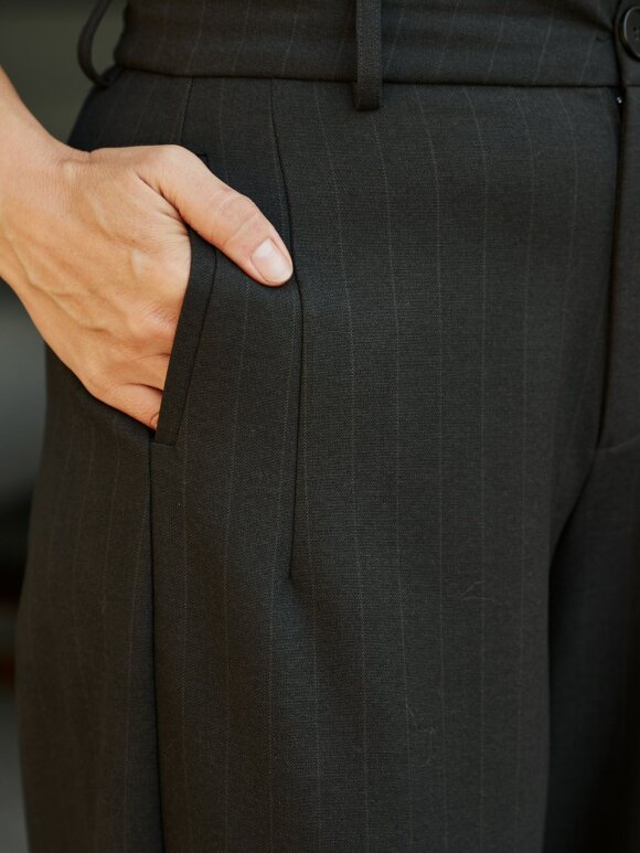 Neo Noir - Essiall Pinstripe Pants Antrac