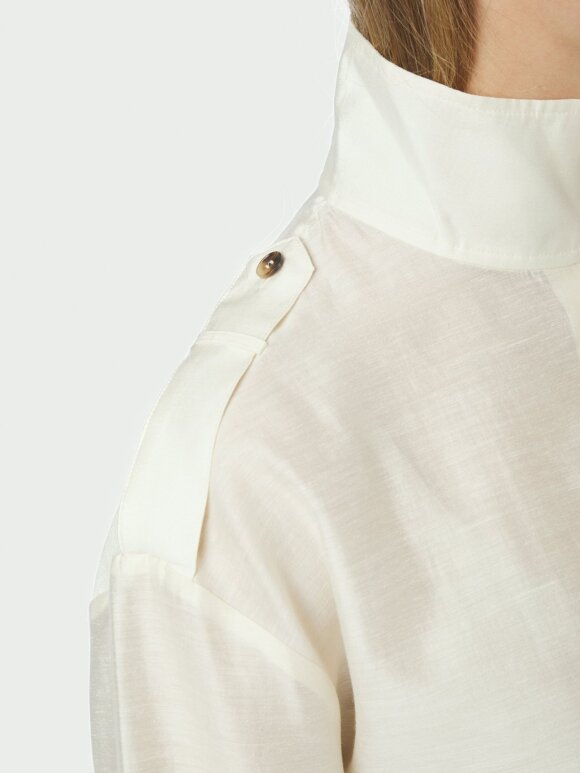 Neo Noir - Tracey Solid Shirt Creme