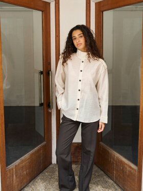 Neo Noir - Tracey Solid Shirt Creme Neo Noir - Tracey Solid Shirt Creme