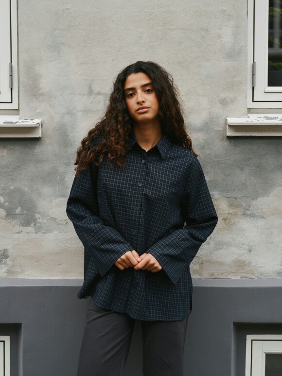 Neo Noir - Dita Check Shirt Dark Blue