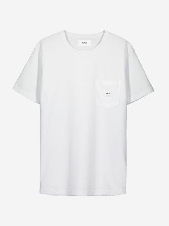 Makia - Square pocket t-shirt/white